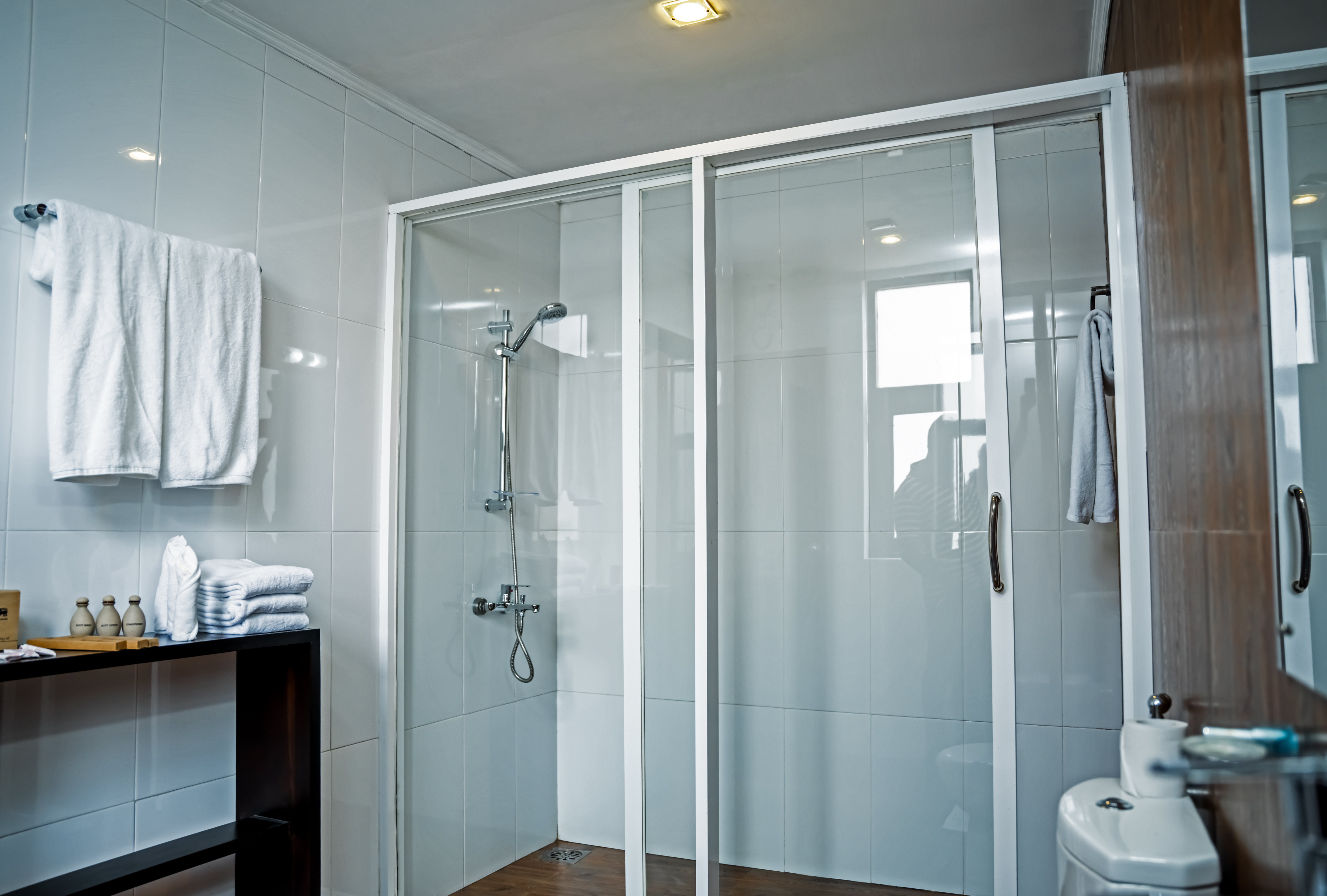 Deluxe Triple Room - Luxury Room at The Golden Legacy Hotel Nuwara Eliya